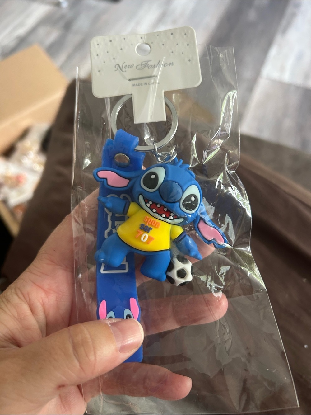 🔥$4 Blue stitch Cartoon Alien Keychain Toy - Kids Soccer Accessory